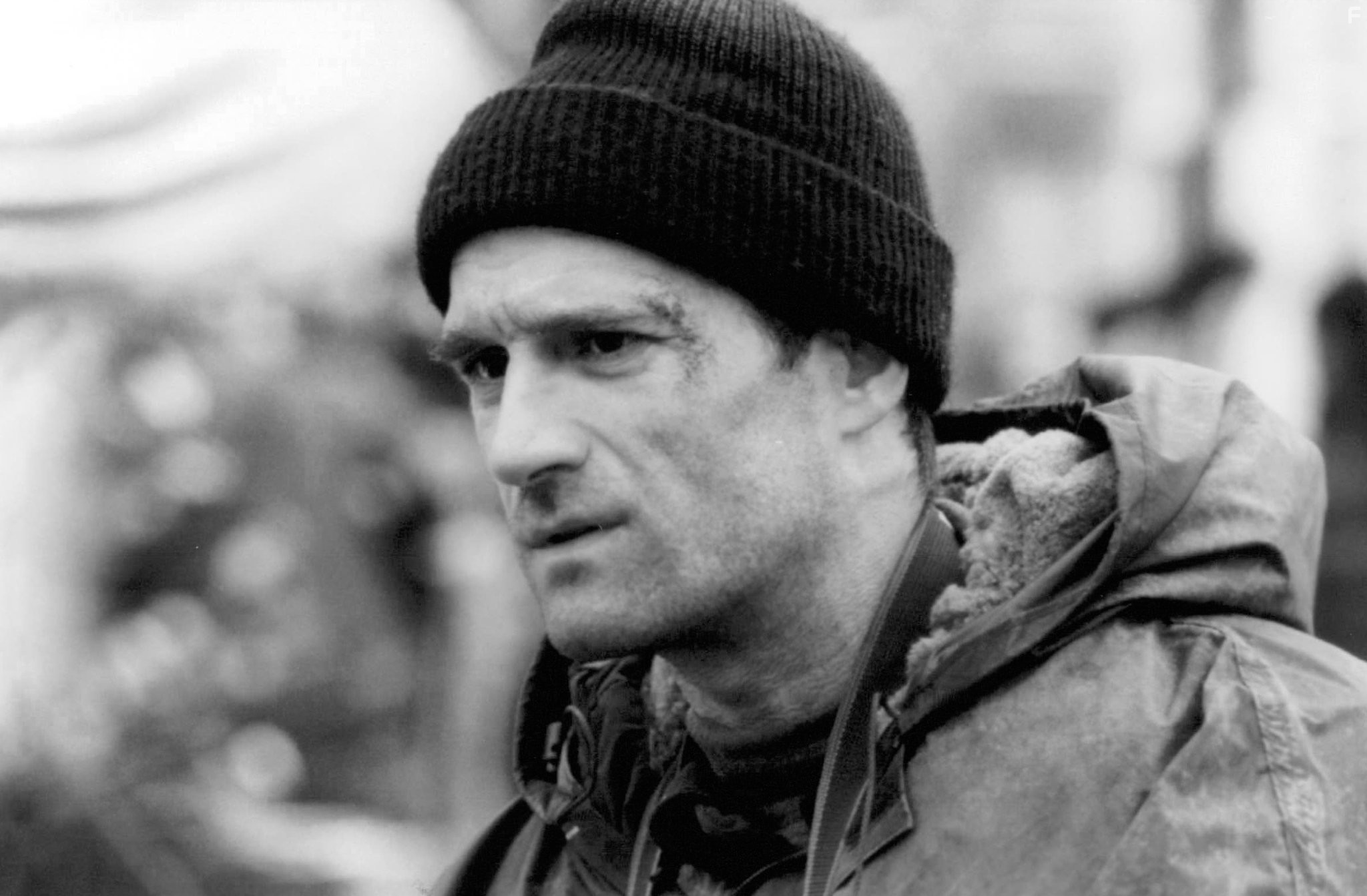 Elias Koteas in Спасти Хэррисона (2000)