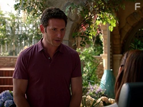 Mark Feuerstein in Дорогой доктор (2009)