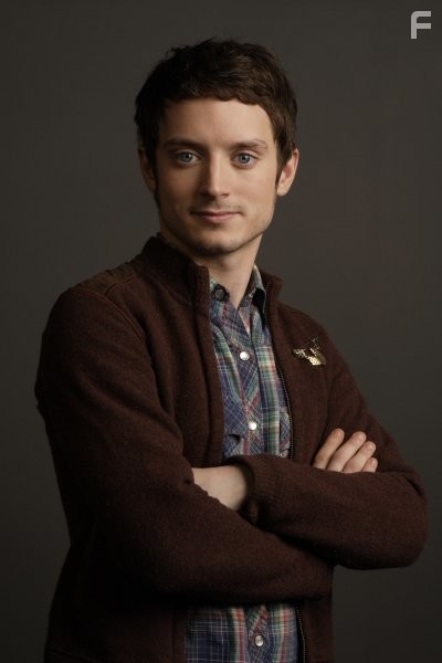 Elijah Wood in Девять (2009)