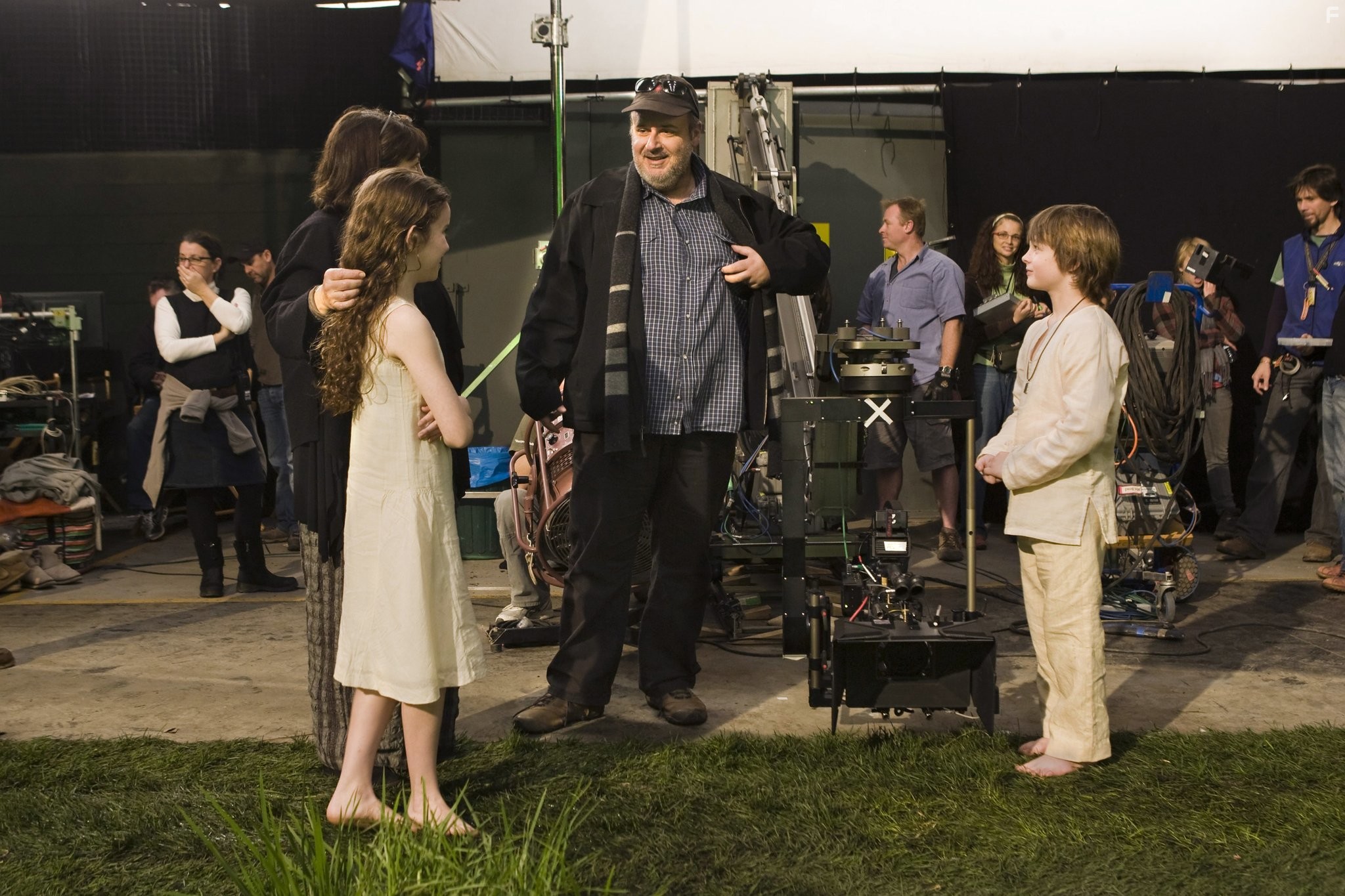 Alex Proyas, Chandler Canterbury, and Lara Robinson in Знамение (2009)