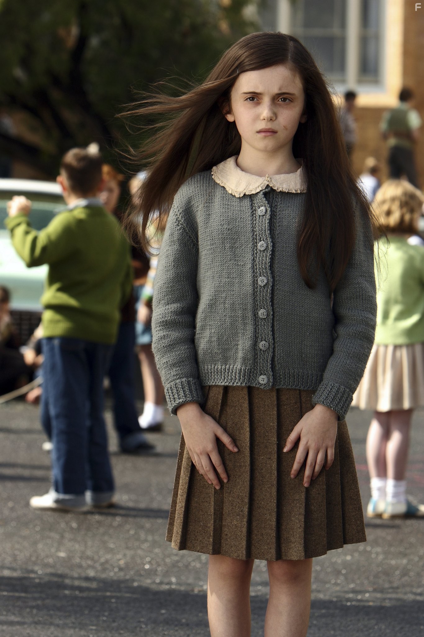 Lara Robinson in Знамение (2009)