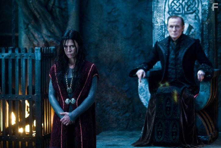 Rhona Mitra and Bill Nighy in Другой мир: Восстание ликанов (2009)