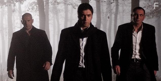 Necati Sasmaz and G?rkan Uygun in Долина волков: Западня (2007)