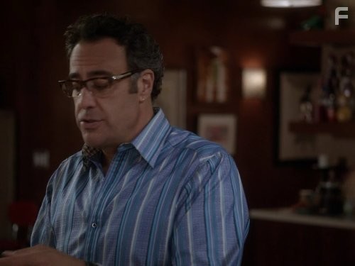 Brad Garrett in Как прожить с родителями всю оставшуюся жизнь (2013)