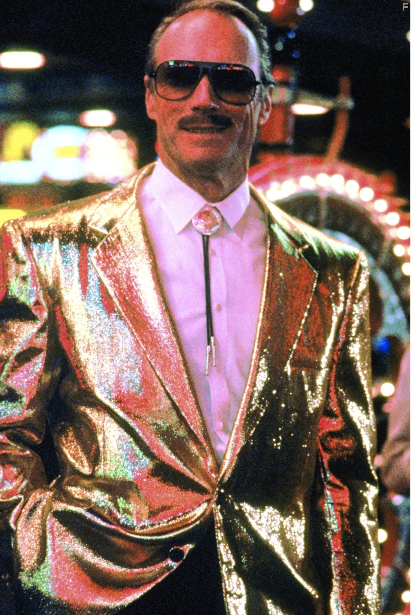 Clint Eastwood in Розовый Кадиллак (1989)