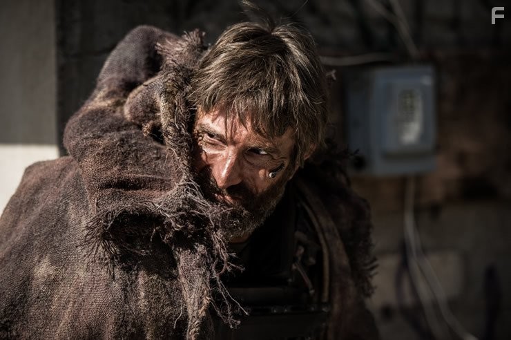 Sharlto Copley in Элизиум: Рай не на Земле (2013)