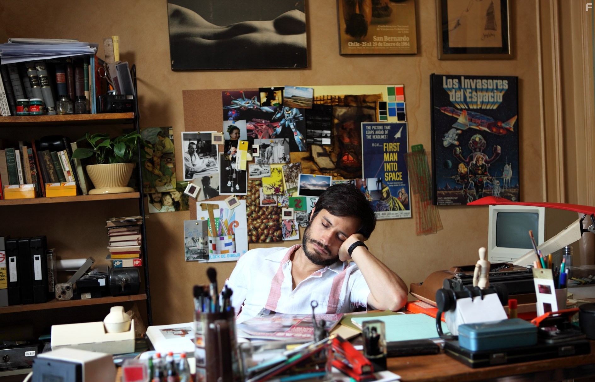 Gael Garc?a Bernal in Нет (2012)