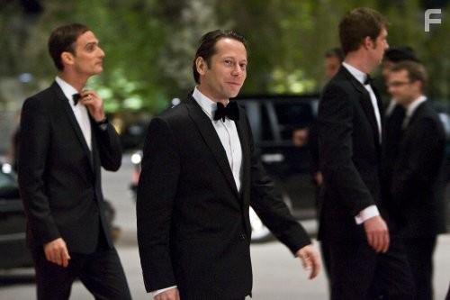 Mathieu Amalric and Anatole Taubman in Квант милосердия (2008)