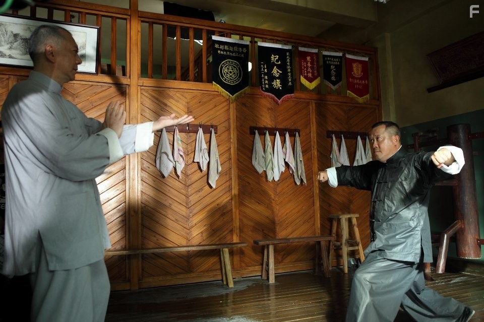 Eric Tsang and Anthony Chau-Sang Wong in Ип Ман: Последняя схватка (2013)