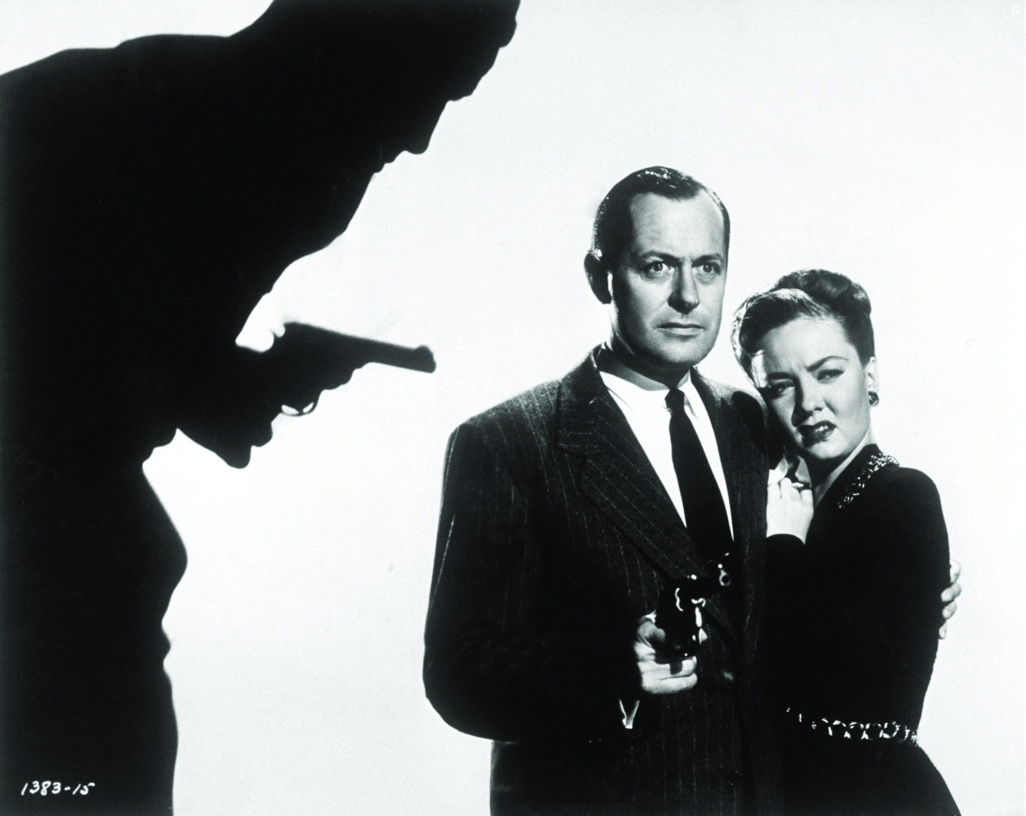 Robert Montgomery and Audrey Totter in Леди в озере (1947)