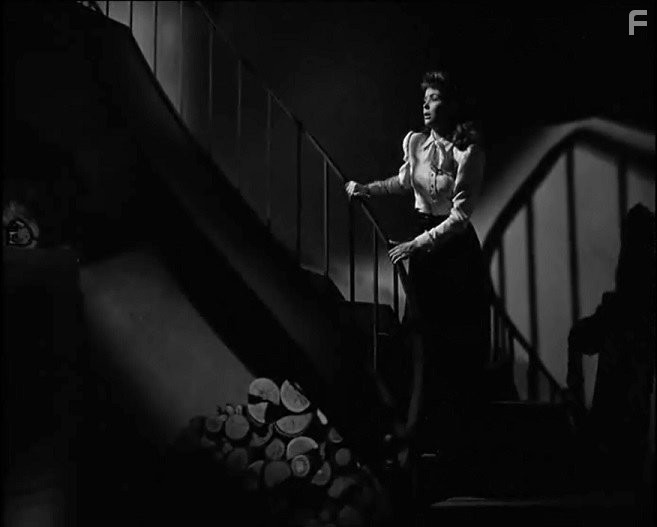 Dorothy McGuire in Винтовая лестница (1945)