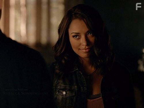 Kat Graham in Дневники вампира (2009)