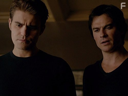 Ian Somerhalder and Paul Wesley in Дневники вампира (2009)