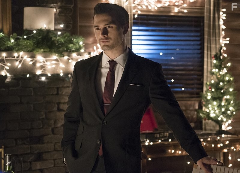 Michael Malarkey in Дневники вампира (2009)