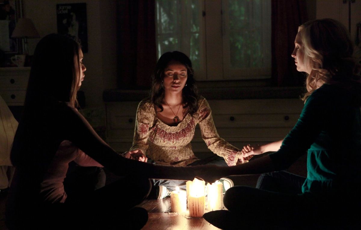 Дневники вампира #92