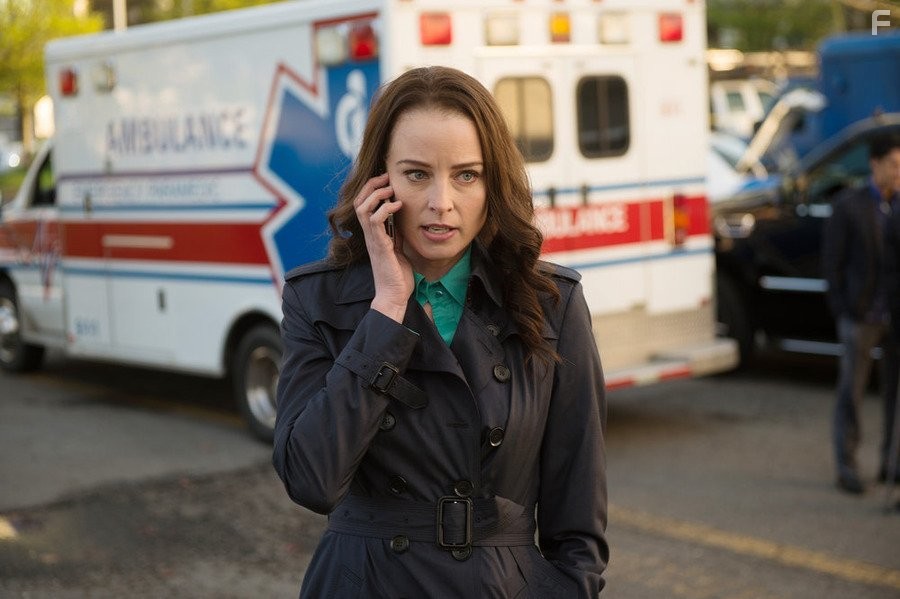 Rachel Nichols in Континуум (2012)