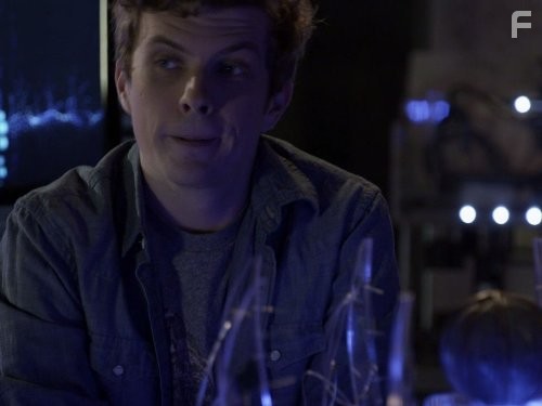 Erik Knudsen in Континуум (2012)