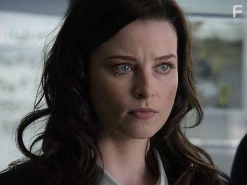 Rachel Nichols in Континуум (2012)