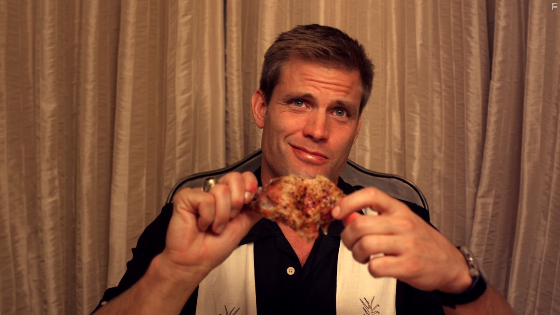 Casper Van Dien in Нубы (2012)