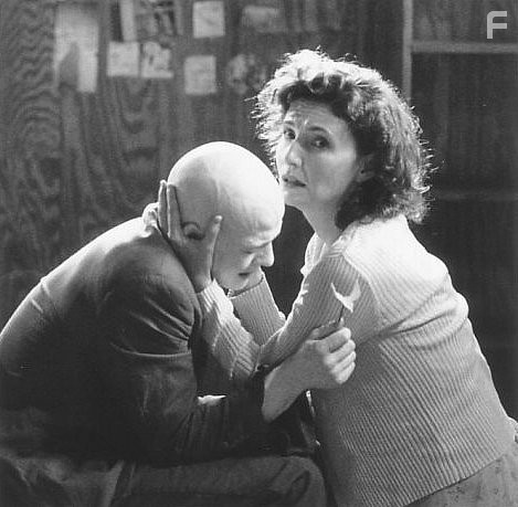 Sean Patrick Flanery and Mary Steenburgen in Пудра (1995)