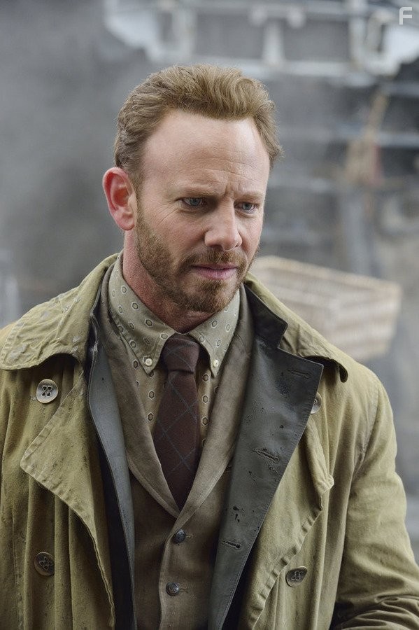 Ian Ziering in Вызов (2013)