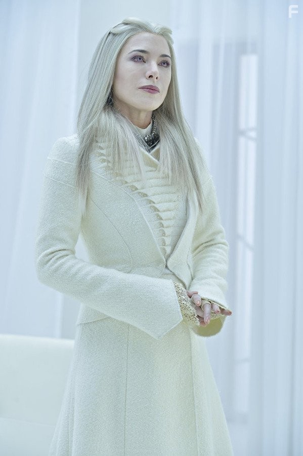 Jaime Murray in Вызов (2013)