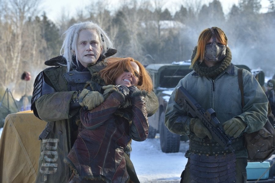 Stephanie Leonidas and Lee Tergesen in Вызов (2013)