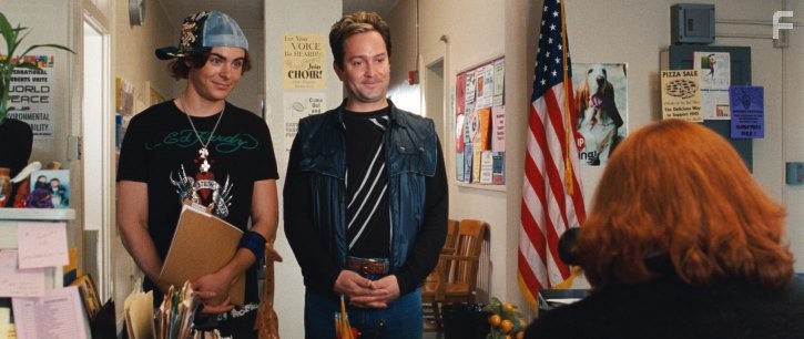 Thomas Lennon and Zac Efron in Папе снова 17 (2009)