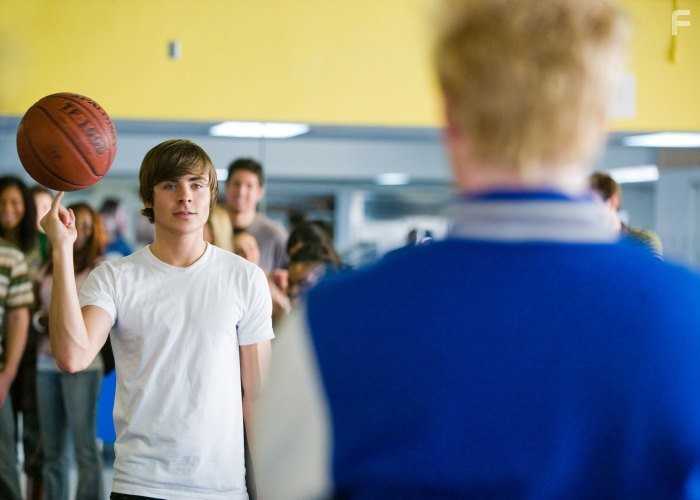 Zac Efron and Hunter Parrish in Папе снова 17 (2009)