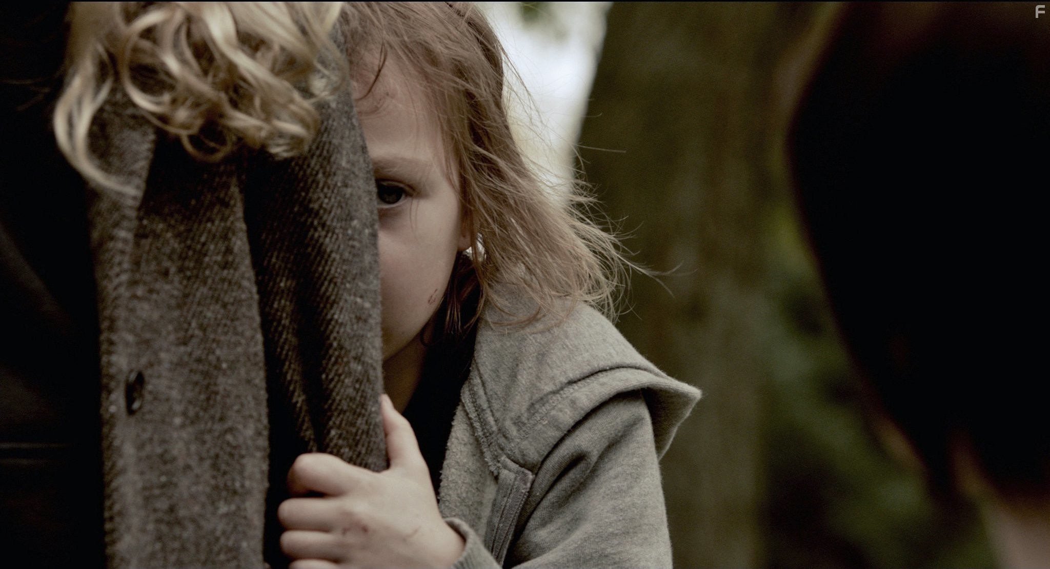 Isabelle N?lisse in Мама (2013)