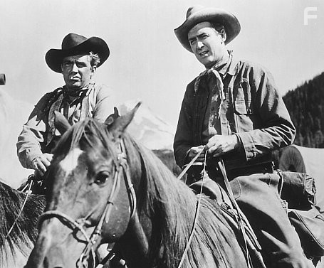 James Stewart and Arthur Kennedy in Излучина реки (1952)