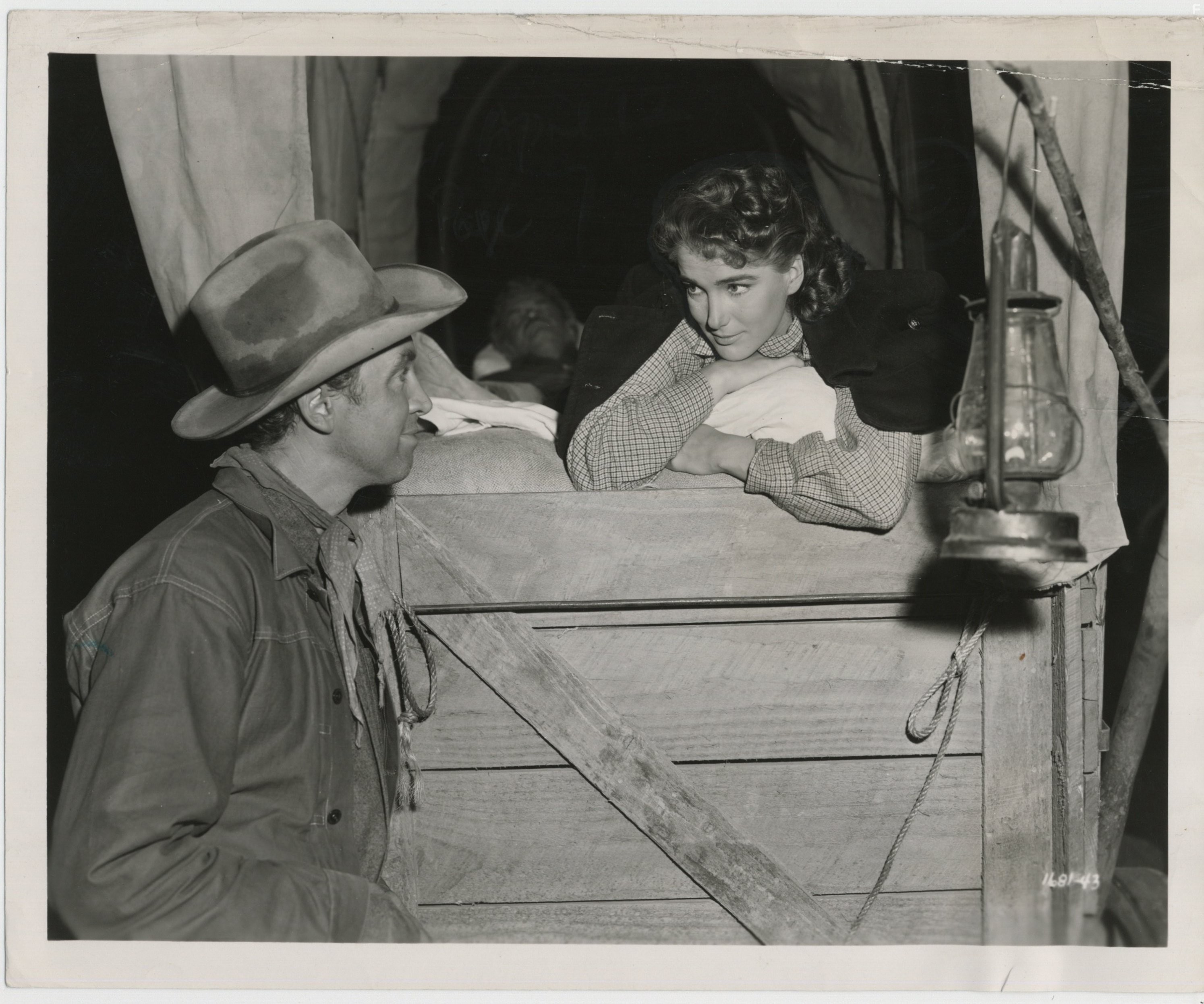 James Stewart and Julie Adams in Излучина реки (1952)