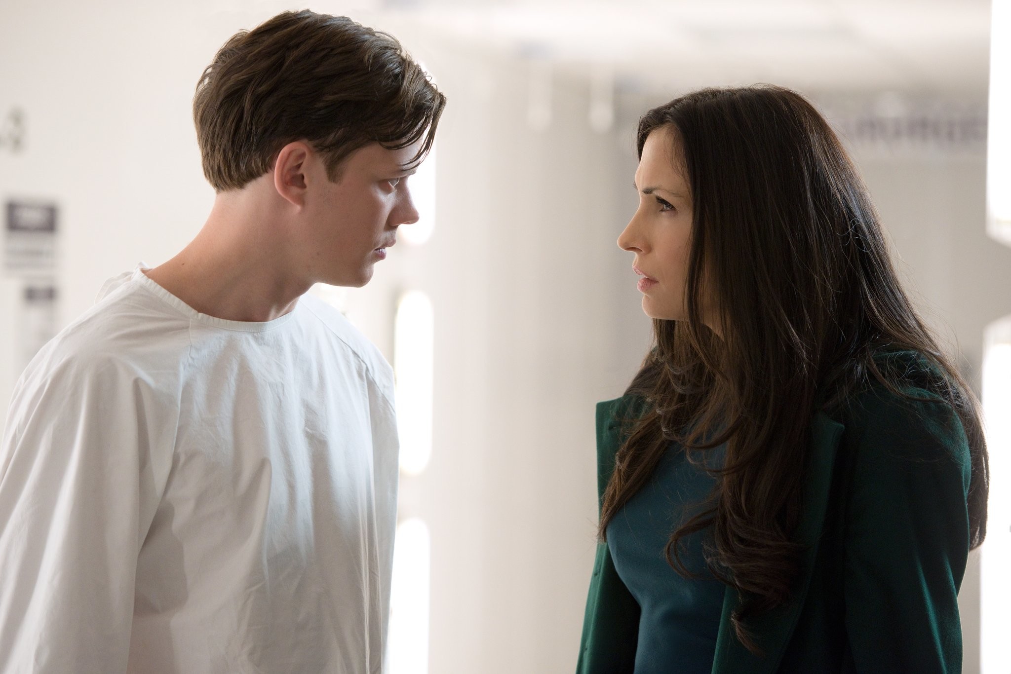 Famke Janssen and Bill Skarsg?rd in Хемлок Гроув (2013)