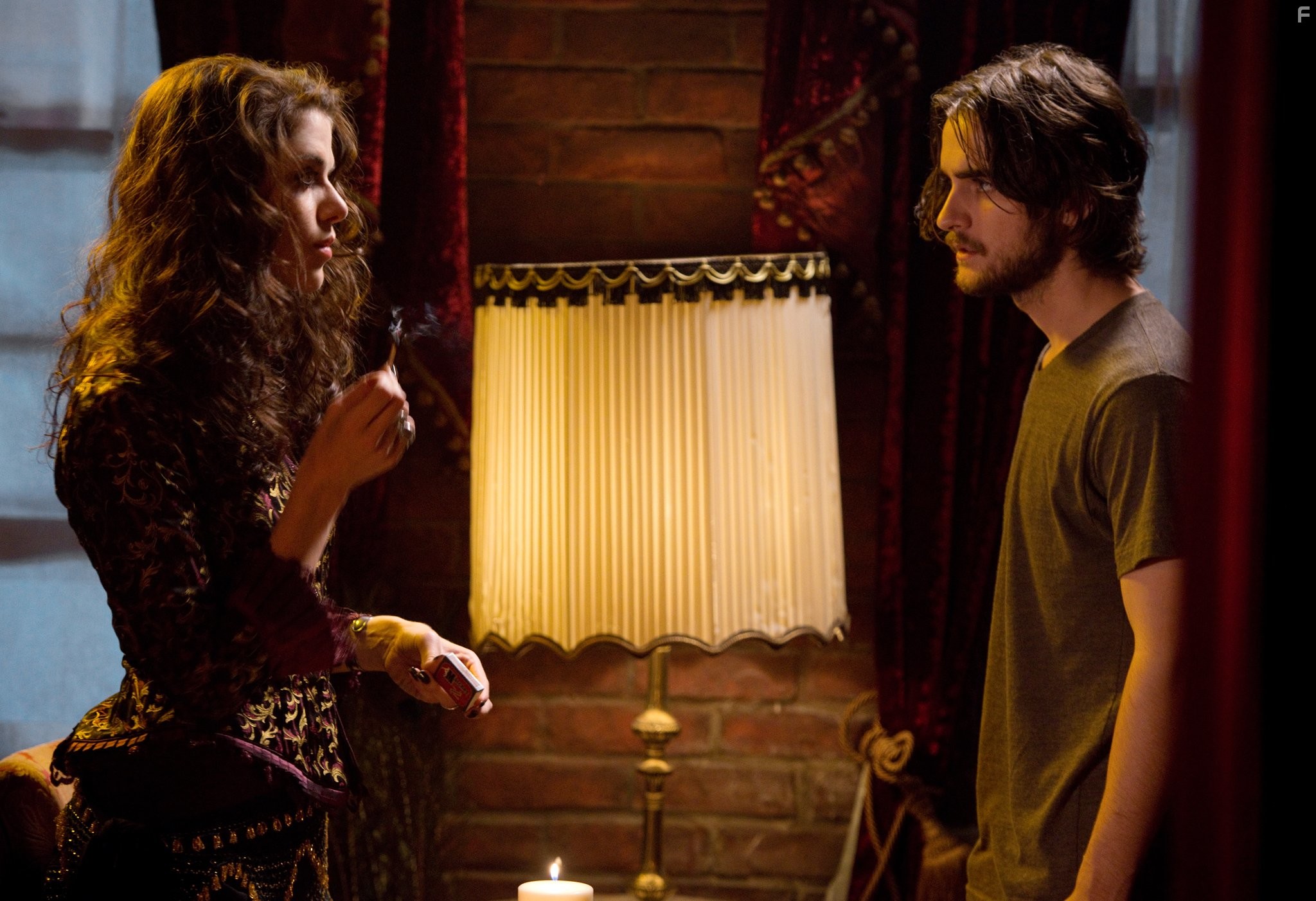 Kaniehtiio Horn and Landon Liboiron in Хемлок Гроув (2013)