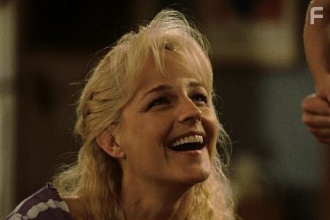Helen Hunt stars as Arlene McKinney