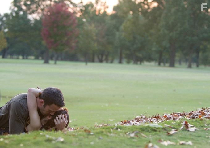 Ben Affleck and Olga Kurylenko in К чуду (2012)