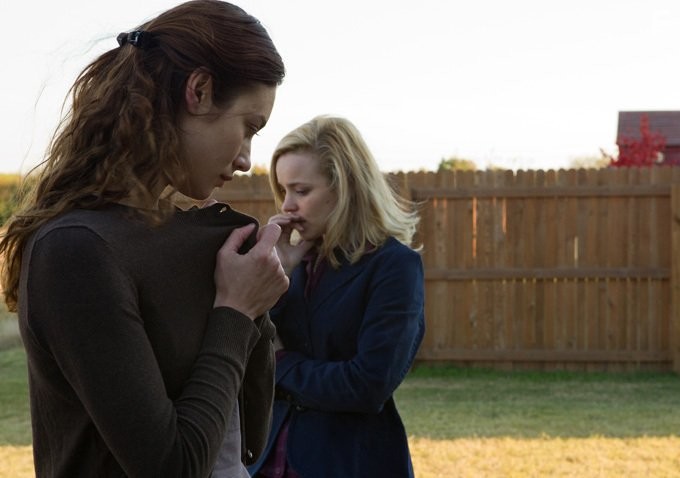 Rachel McAdams and Olga Kurylenko in К чуду (2012)