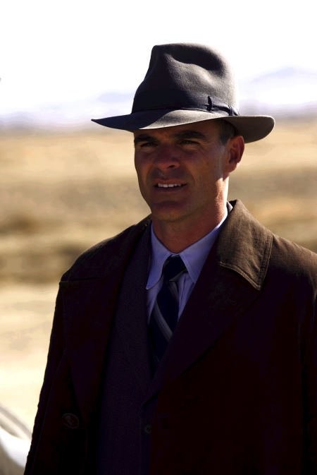 Michael Kelly in Подмена (2008)