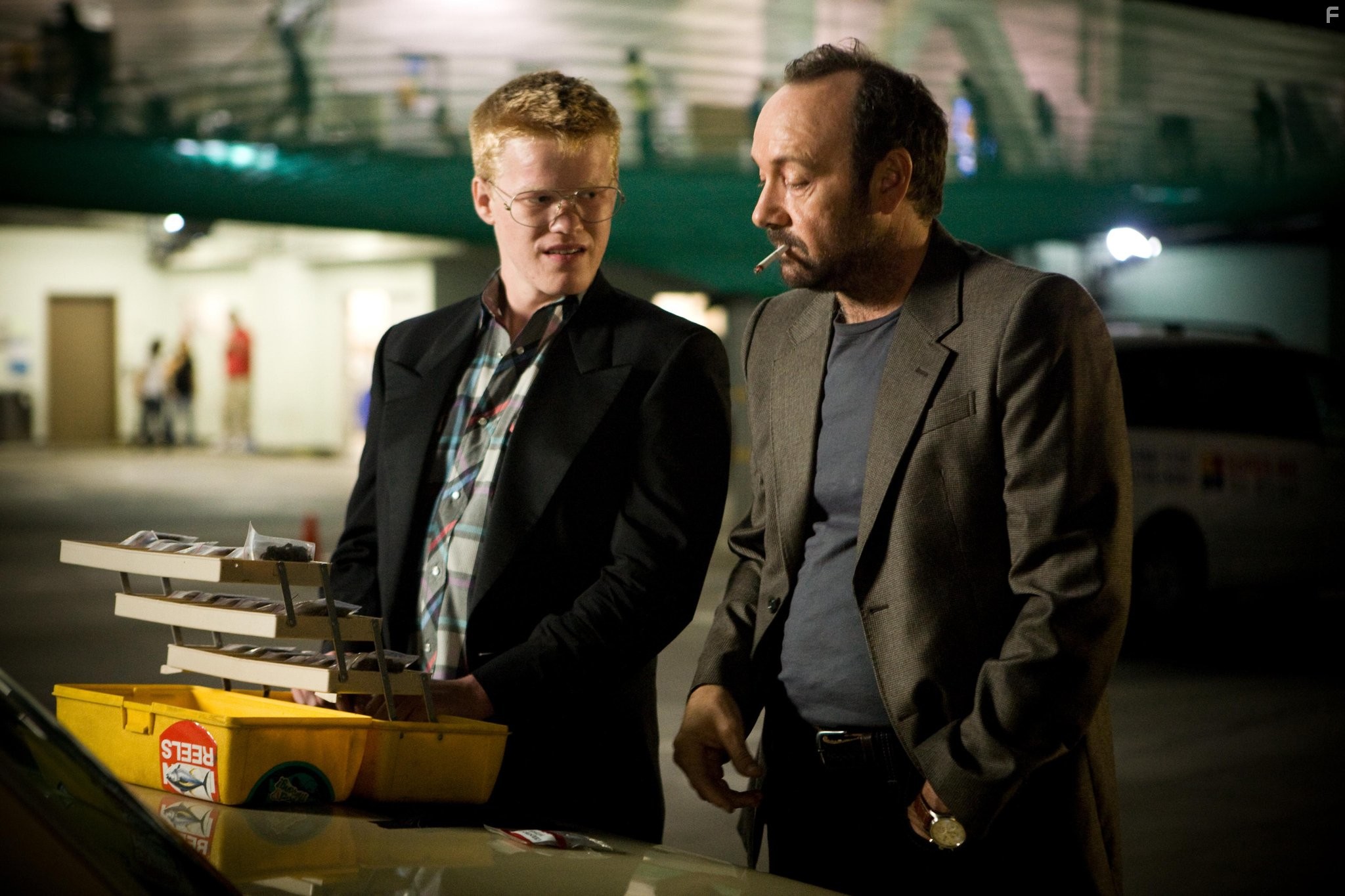 Kevin Spacey and Jesse Plemons in Психоаналитик (2009)