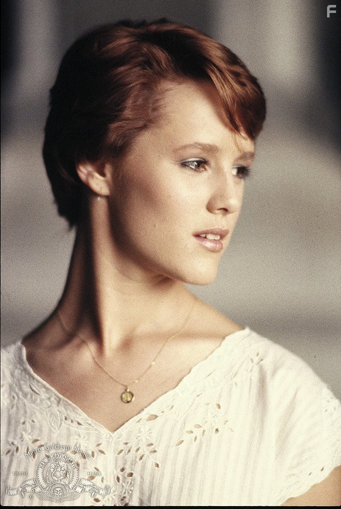 Mary Stuart Masterson in В упор (1986)