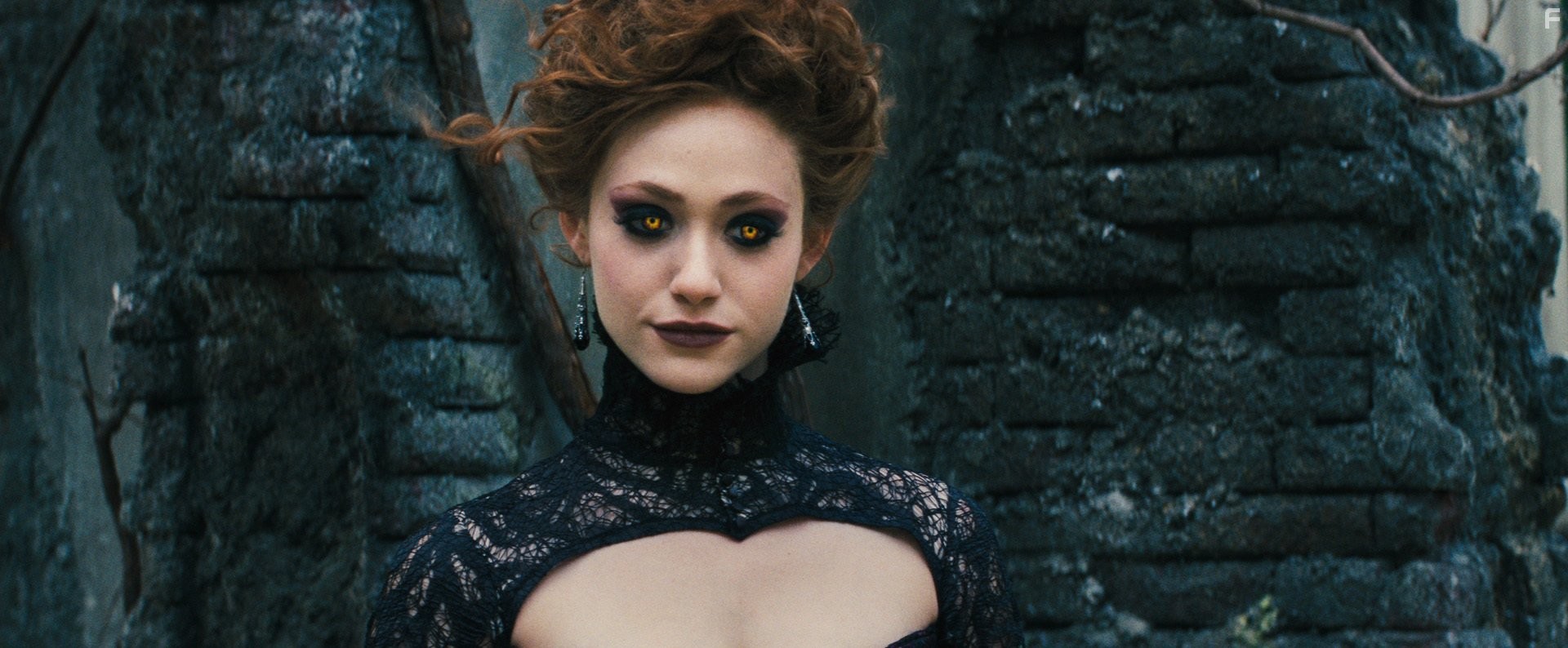 Emmy Rossum in Прекрасные создания (2013)