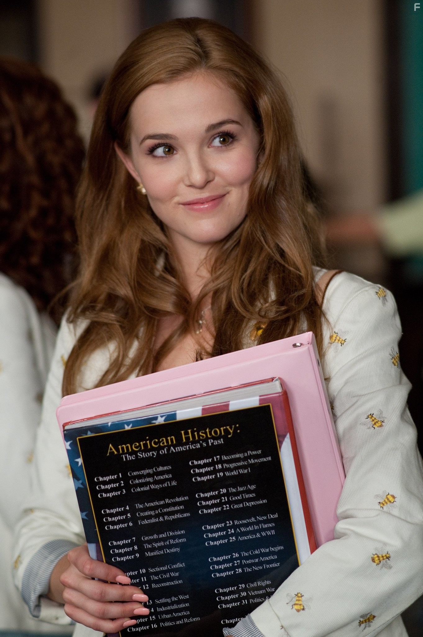 Zoey Deutch in Прекрасные создания (2013)