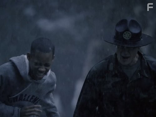 Sasha Roiz and Tyler James Williams in Доктор Хаус (2004)