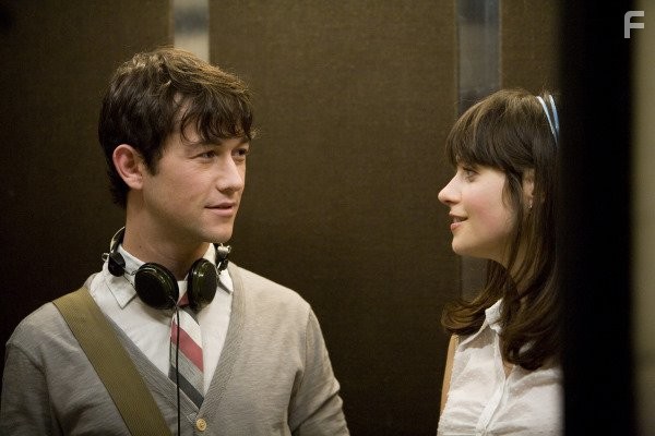 Zooey Deschanel and Joseph Gordon-Levitt in (500) дней летa (2009)