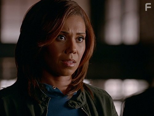 Toks Olagundoye in Касл (2009)