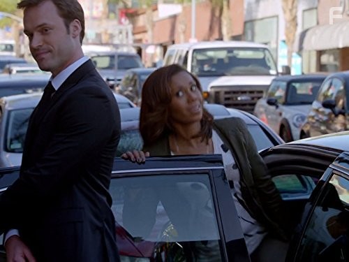 Toks Olagundoye in Касл (2009)