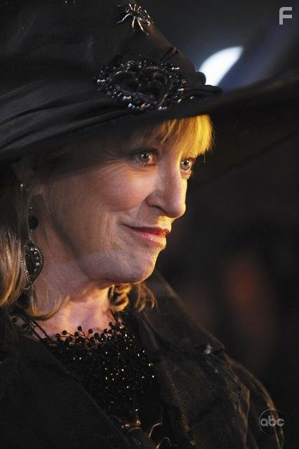 Veronica Cartwright in Иствик (2009)