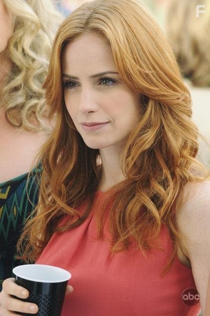Jaime Ray Newman in Иствик (2009)