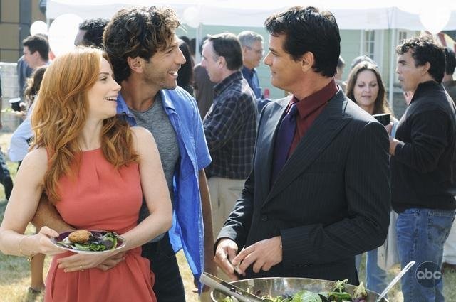 Paul Gross, Jaime Ray Newman, and Jon Bernthal in Иствик (2009)