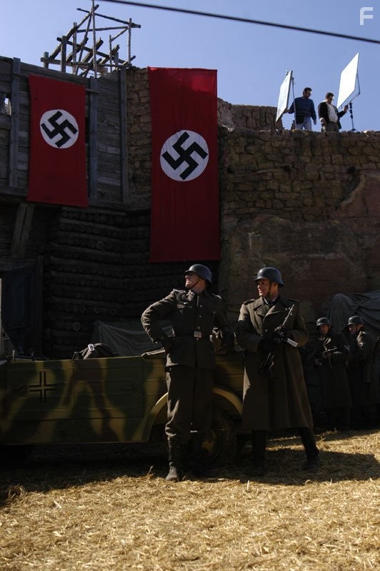 Captain Malloy (Nemec) and Private Lewis (Pomichter) inside the Nazi Citadel